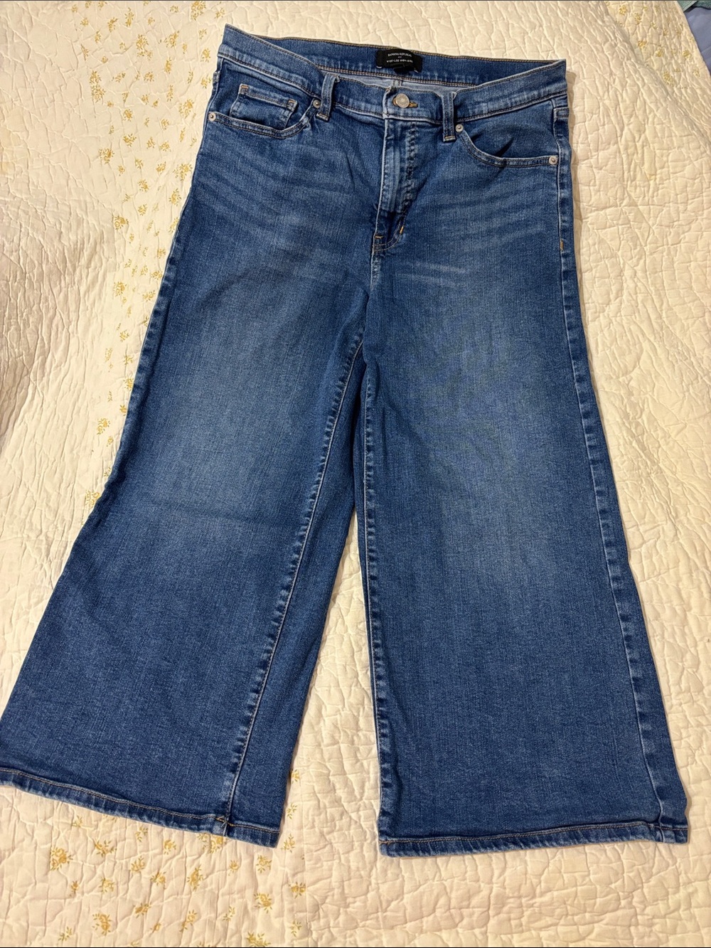 Banana Republic Wide-Leg Mid Blue Jeans